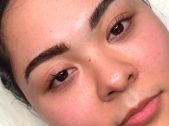 Eyebrow Tattoos: Real-World Experiences of Change